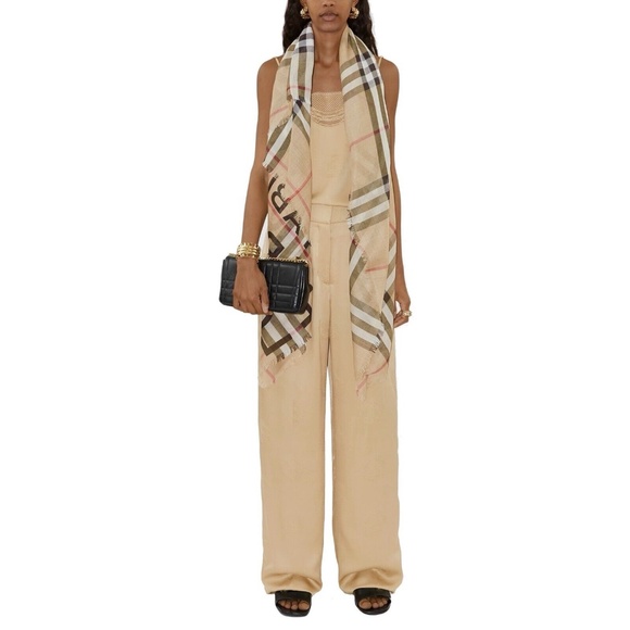 Burberry Square Scarf Address Giant Check Gauze New - Picture 5 of 6